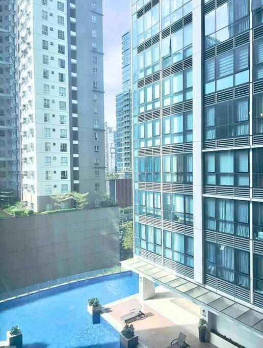 One Uptown Residences Bgc Тагіг Екстер'єр фото