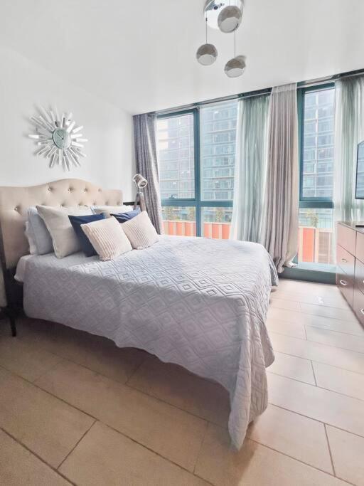 One Uptown Residences Bgc Тагіг Екстер'єр фото