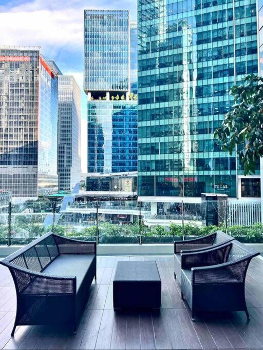 One Uptown Residences Bgc Тагіг Екстер'єр фото